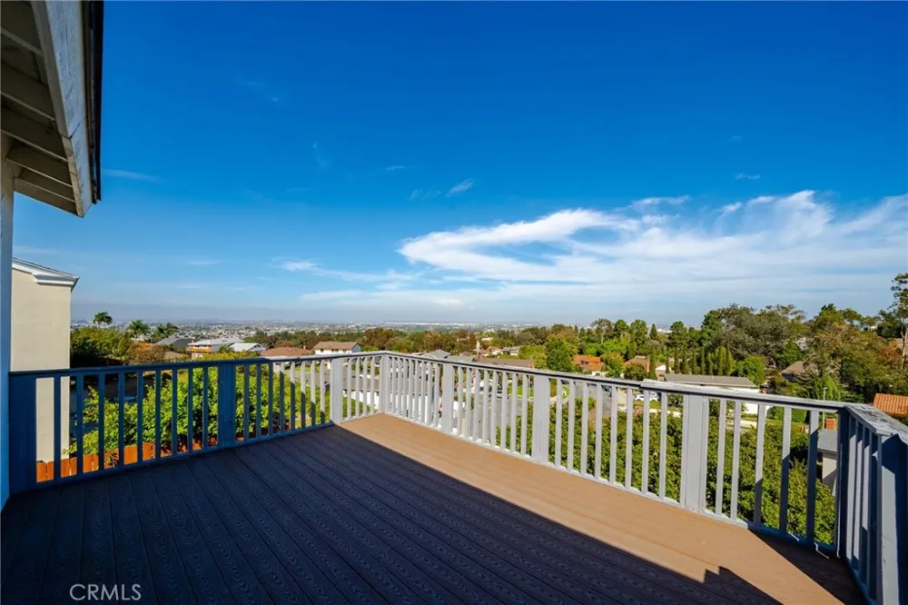 26722 Rolling Vista Lomita, CA 90717