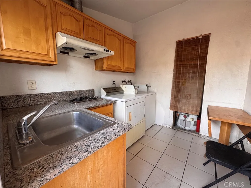 18426 Santar Rowland Heights, CA 91748