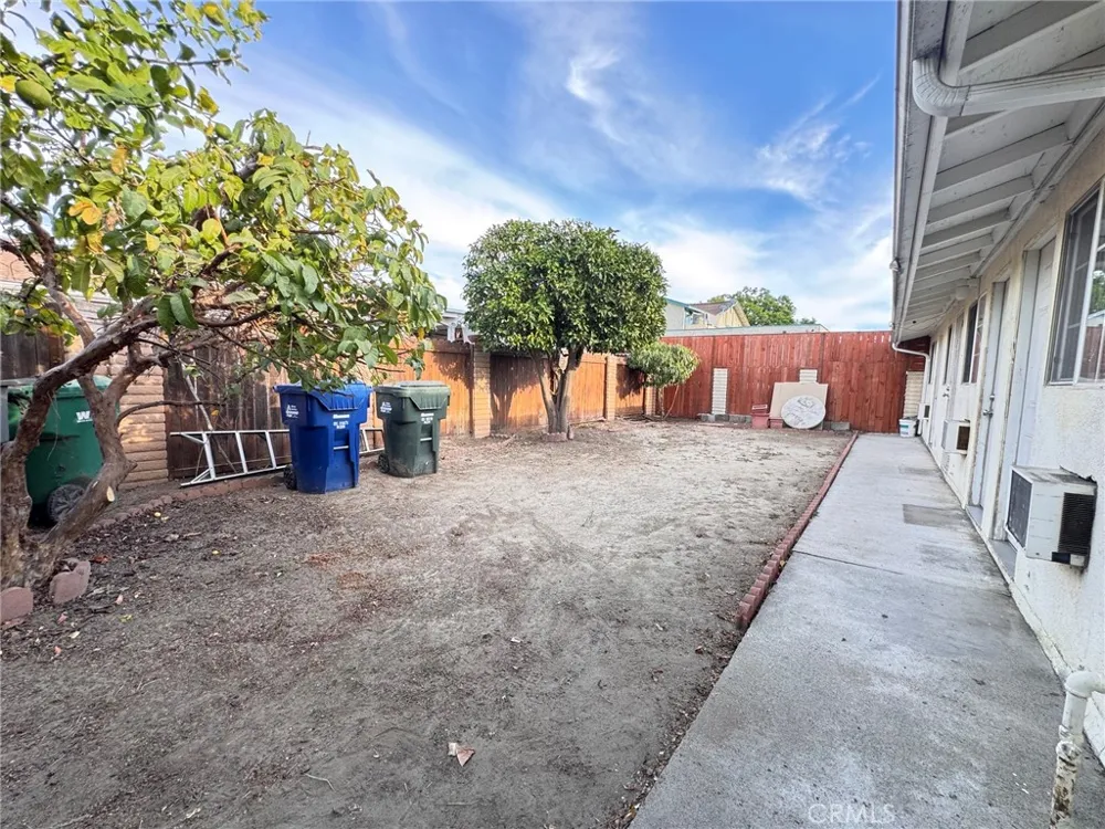 18426 Santar Rowland Heights, CA 91748
