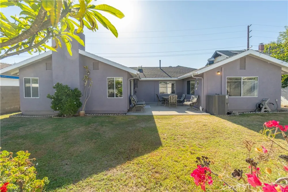 324 Vincent Avenue West Covina, CA 91790