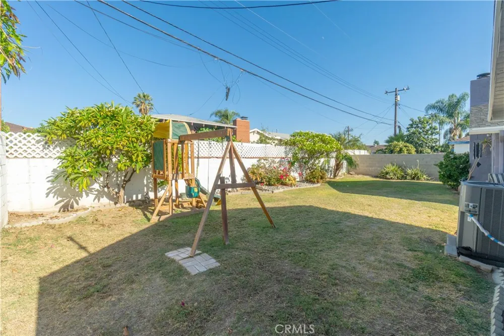 324 Vincent Avenue West Covina, CA 91790