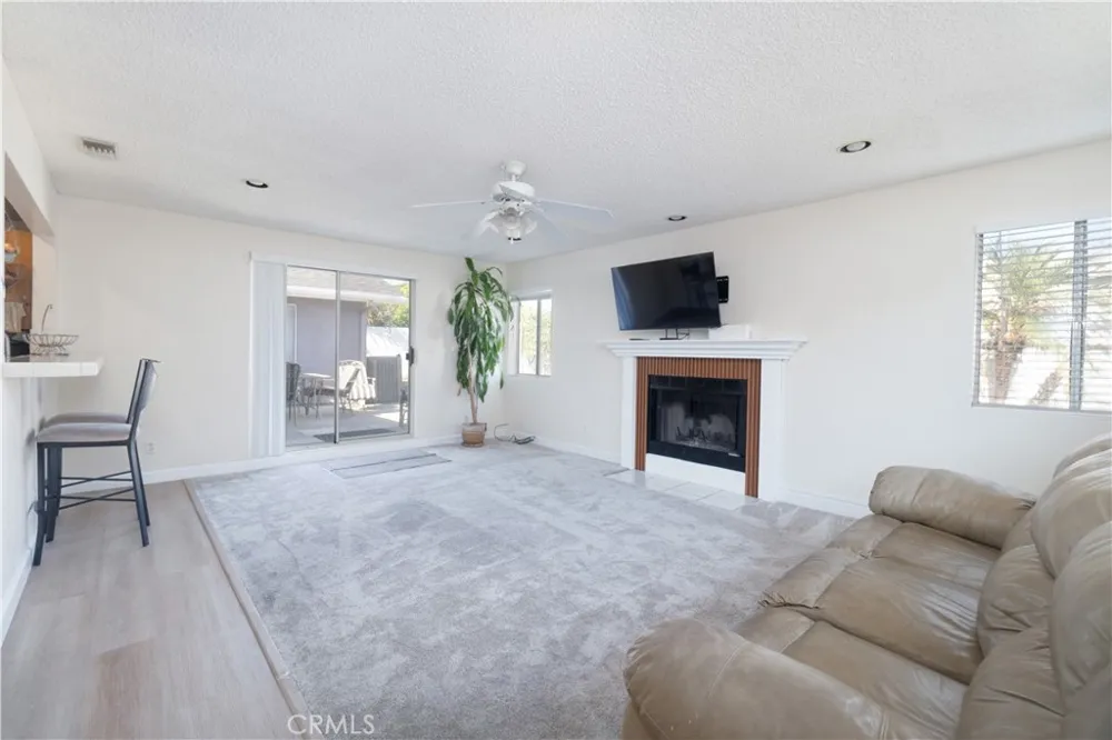 324 Vincent Avenue West Covina, CA 91790