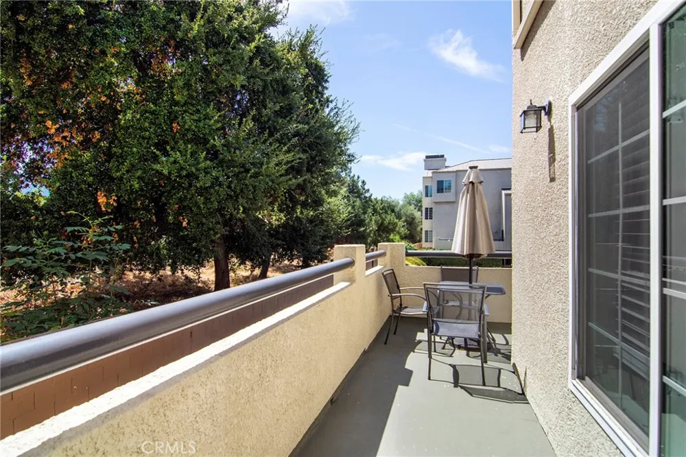 5525 Canoga Avenue #124 Woodland Hills, CA 91367
