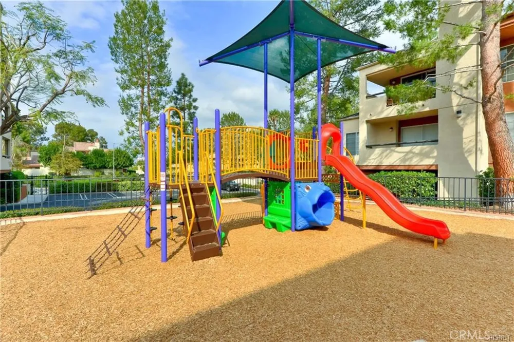 5525 Canoga Avenue #124 Woodland Hills, CA 91367