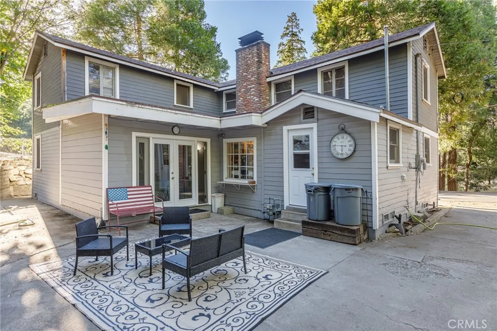 23969 Wildwood Lane Crestline, CA 92325