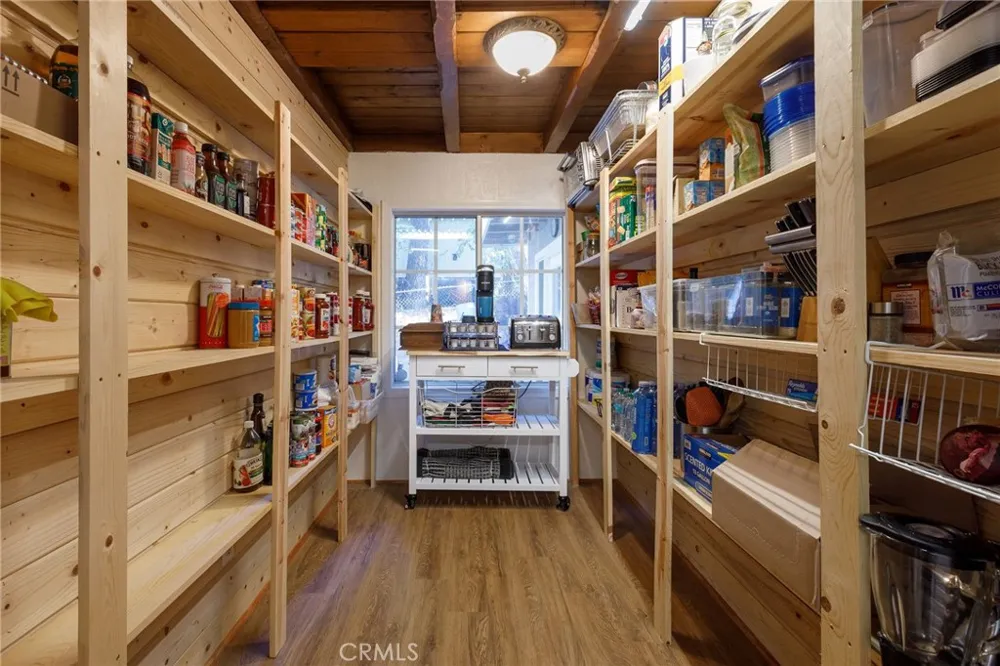 23969 Wildwood Lane Crestline, CA 92325