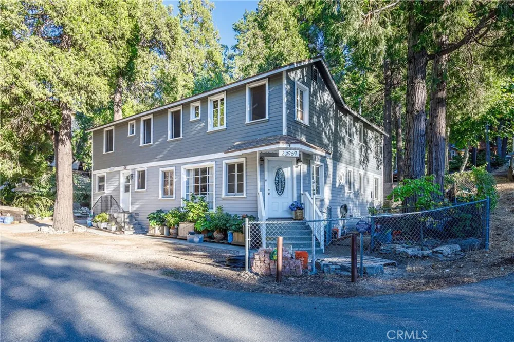 23969 Wildwood Lane Crestline, CA 92325