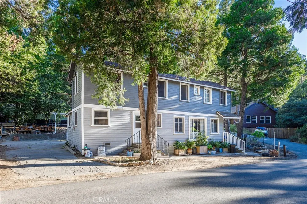 23969 Wildwood Lane Crestline, CA 92325