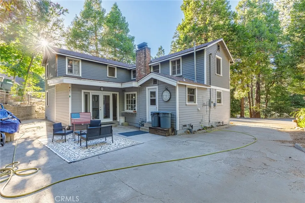 23969 Wildwood Lane Crestline, CA 92325