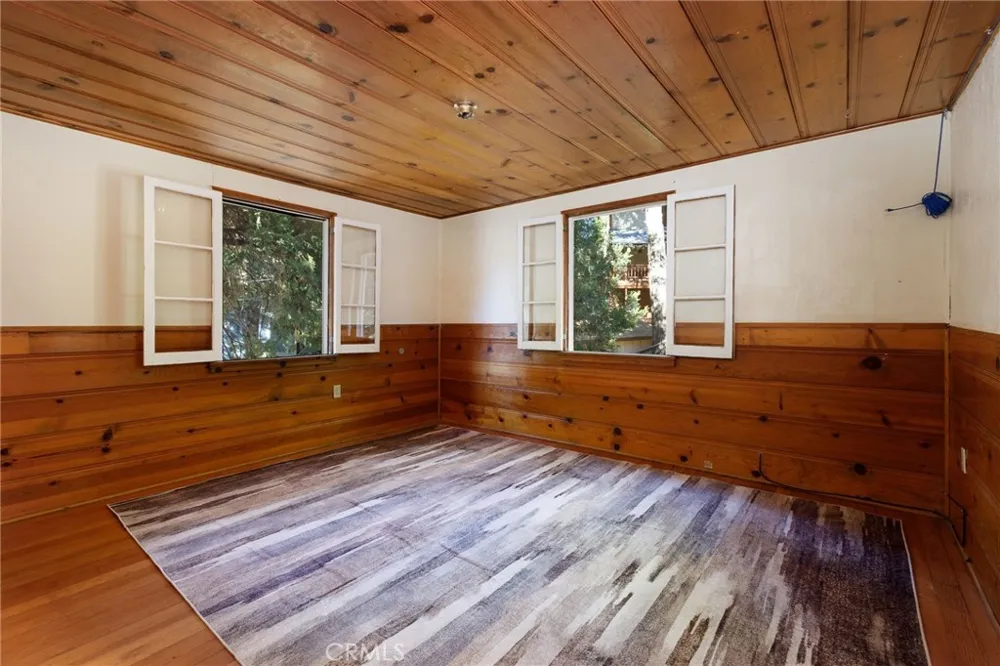 23969 Wildwood Lane Crestline, CA 92325