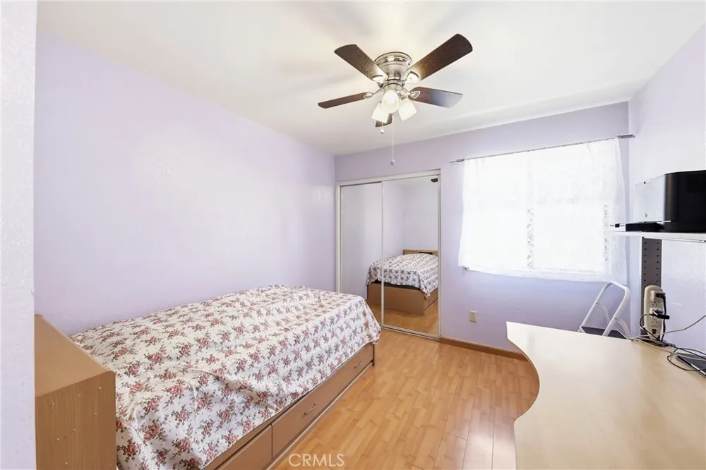 32 Brownfield Lane Pomona, CA 91766