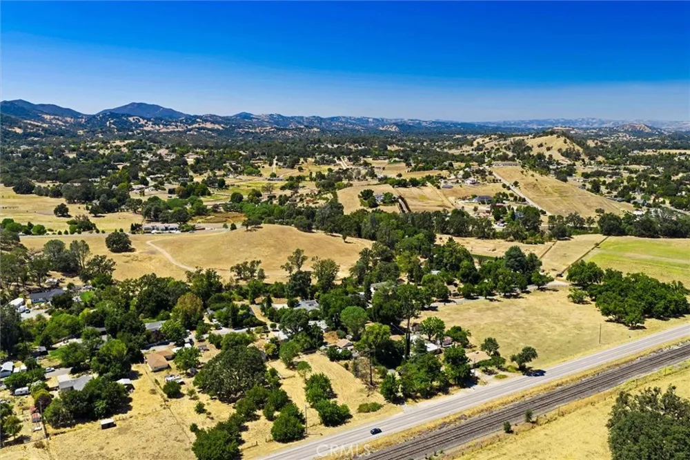 16255 Walnut Atascadero, CA 93422
