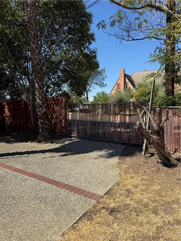 2537 Oro Quincy Highway Oroville, CA 95966