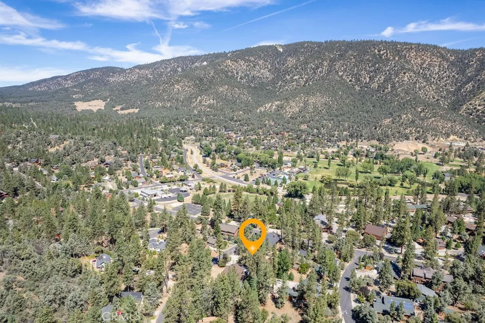 2312 Birchwood Pine Mountain Club, CA 93222