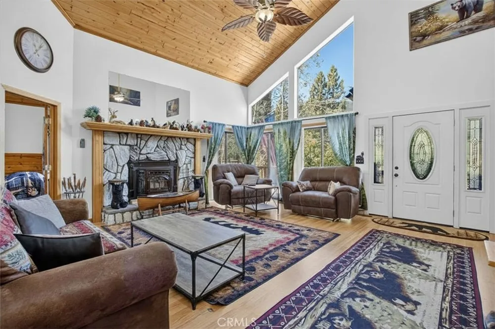 2312 Birchwood Pine Mountain Club, CA 93222