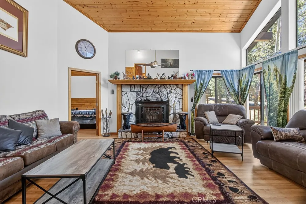 2312 Birchwood Pine Mountain Club, CA 93222