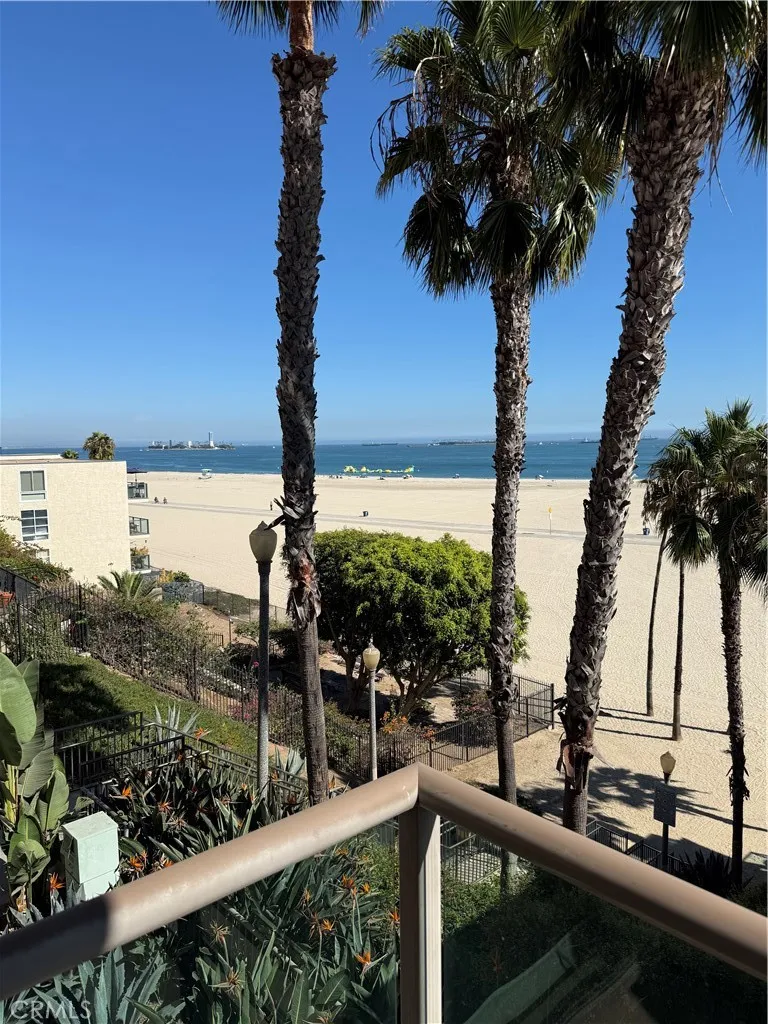 1000 E Ocean Boulevard #416 Long Beach, CA 90802