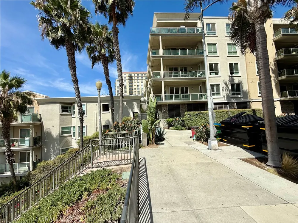 1000 E Ocean Boulevard #416 Long Beach, CA 90802