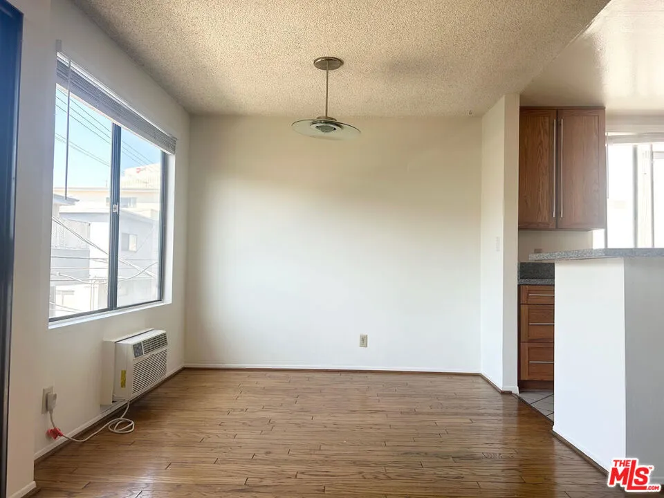 11743 DARLINGTON AVENUE #9 Los Angeles, CA 90049