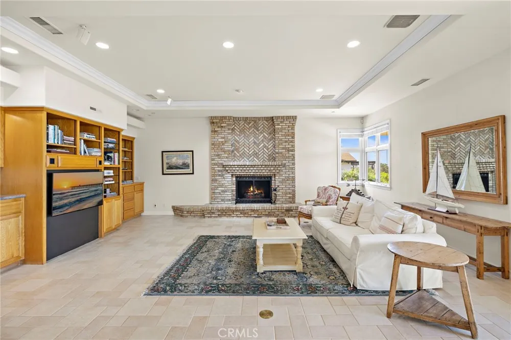 647 tumble creek Lane Fallbrook, CA 92028