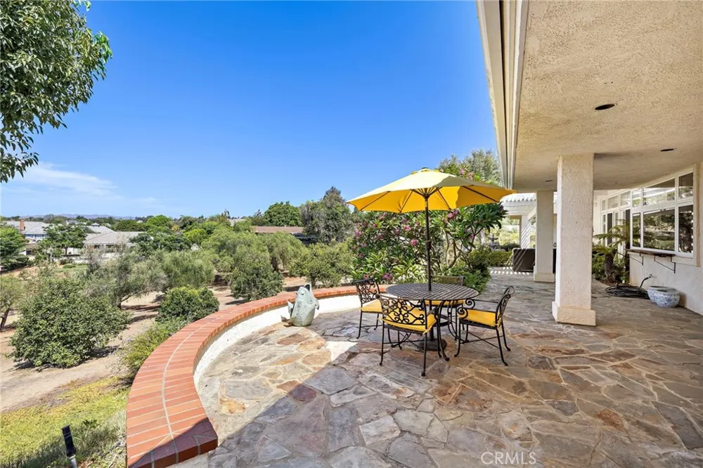 647 tumble creek Lane Fallbrook, CA 92028