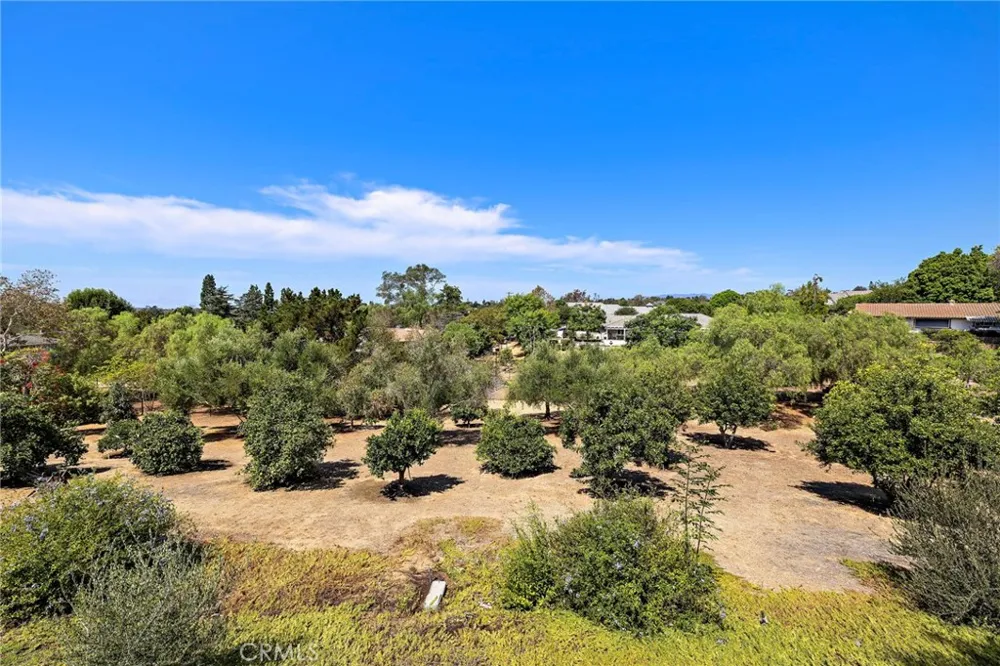 647 tumble creek Lane Fallbrook, CA 92028