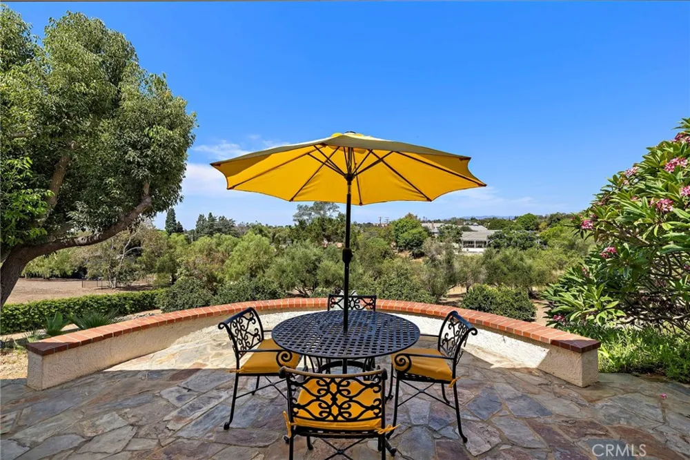 647 tumble creek Lane Fallbrook, CA 92028