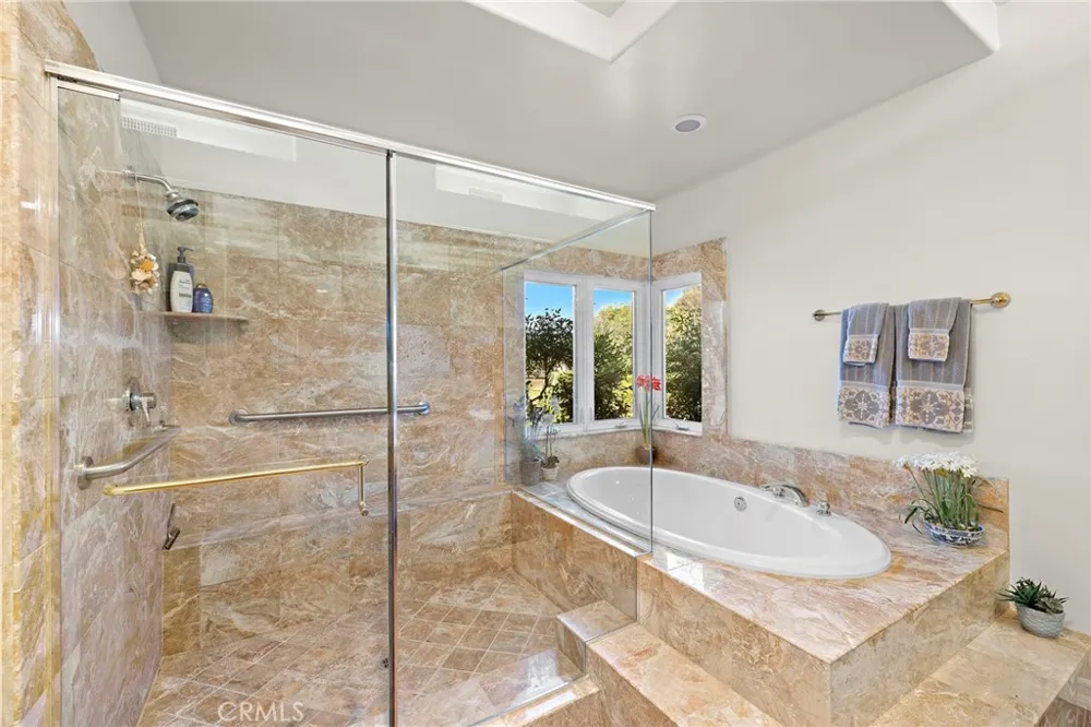 647 tumble creek Lane Fallbrook, CA 92028