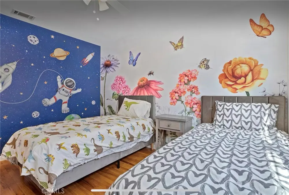 13831 Bessemer Valley Glen, CA 91401