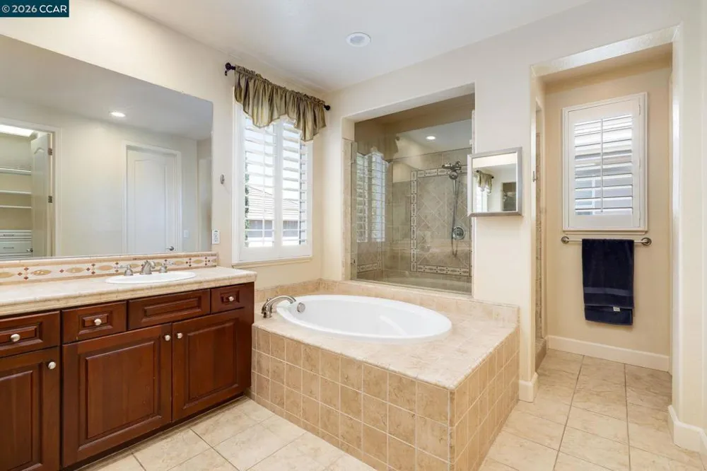 1206 Sierra Trail Rd Oakley, CA 94561