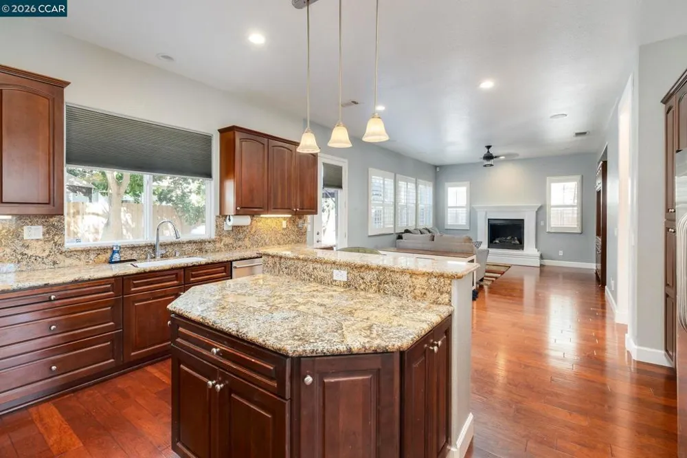 1206 Sierra Trail Rd Oakley, CA 94561