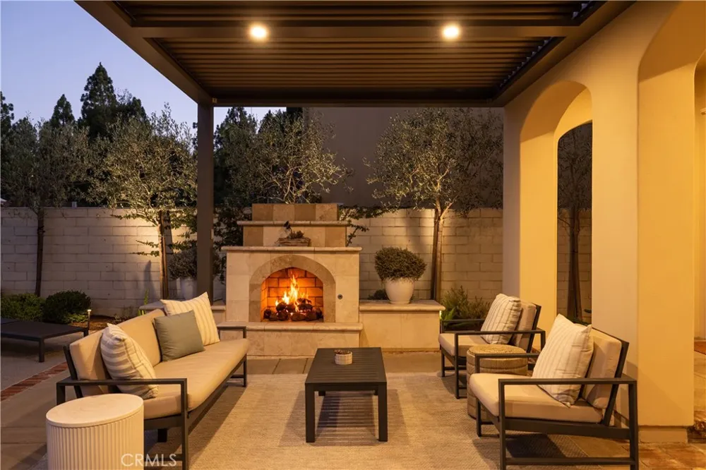 26 Peppertree Newport Beach, CA 92660