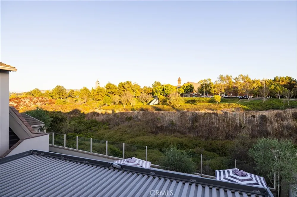 26 Peppertree Newport Beach, CA 92660