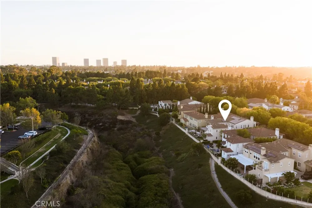 26 Peppertree Newport Beach, CA 92660