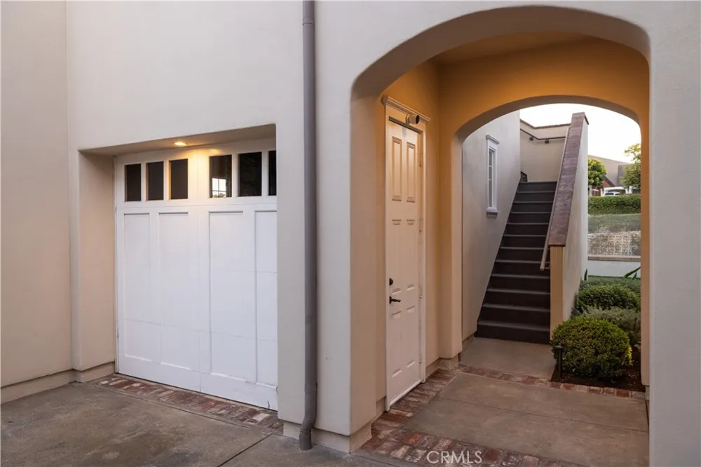 26 Peppertree Newport Beach, CA 92660