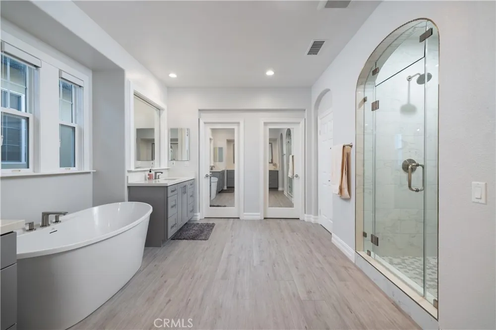 26 Peppertree Newport Beach, CA 92660