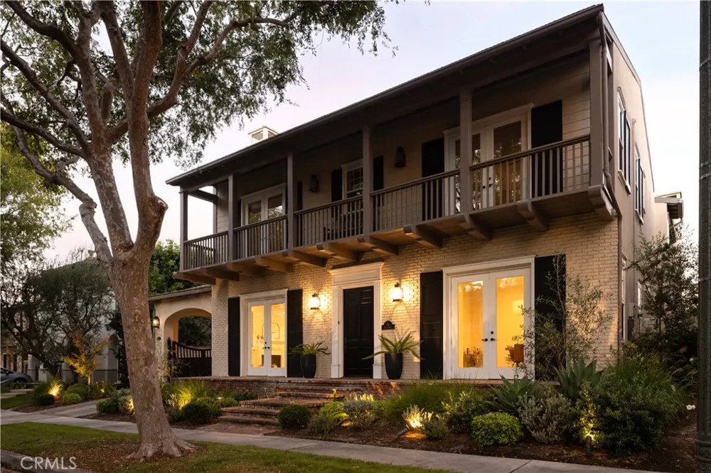 26 Peppertree Newport Beach, CA 92660