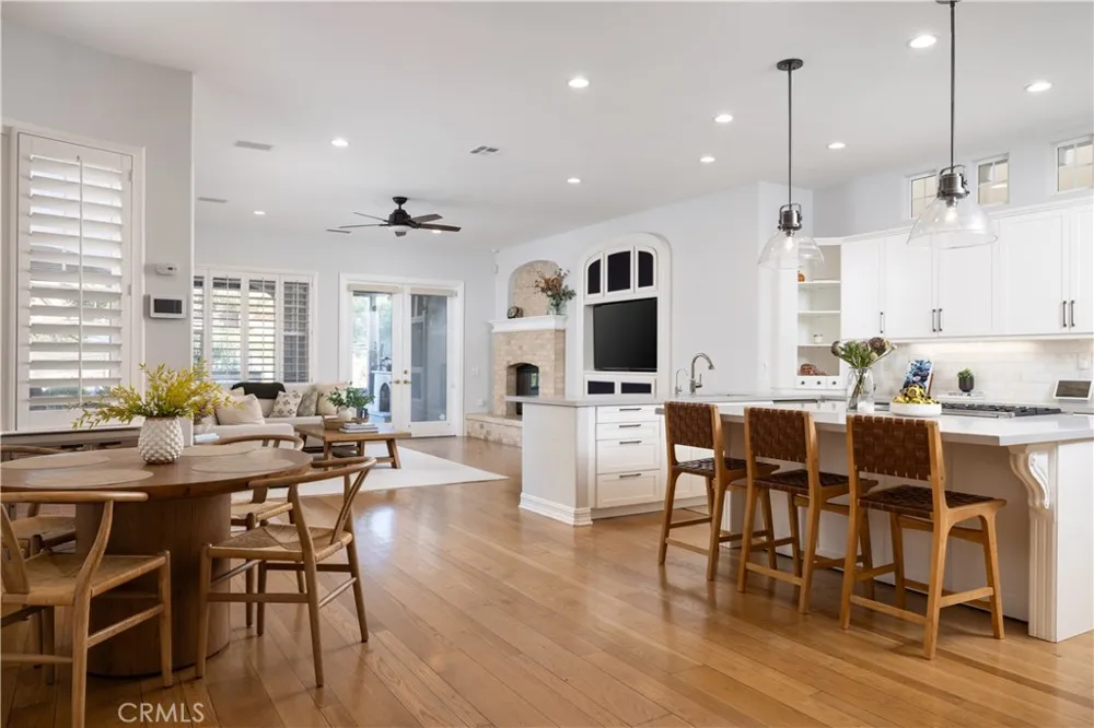 26 Peppertree Newport Beach, CA 92660