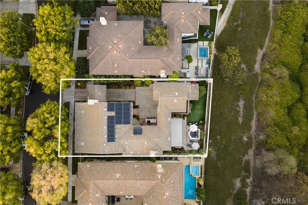 26 Peppertree Newport Beach, CA 92660
