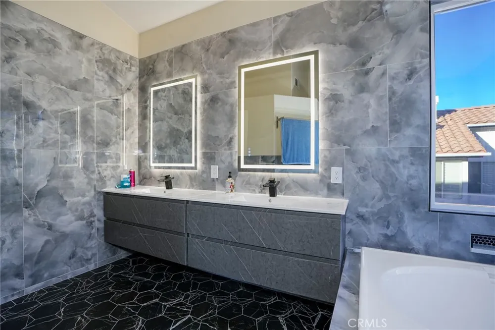 3410 Genoa Place Palmdale, CA 93551