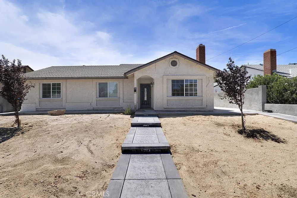 1108 E Lancaster Lancaster, CA 93535