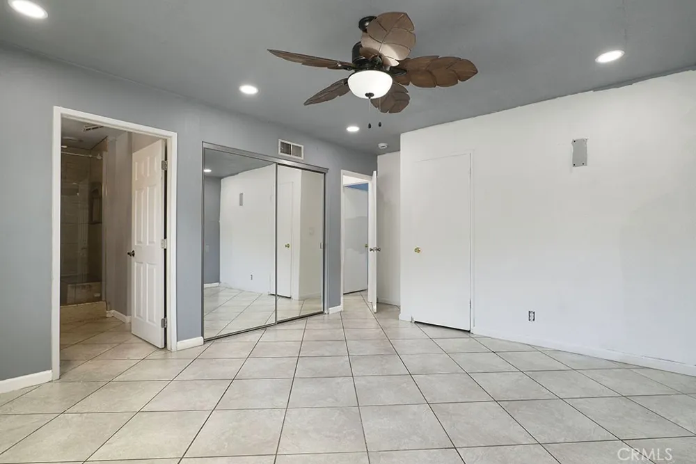 1108 E Lancaster Lancaster, CA 93535