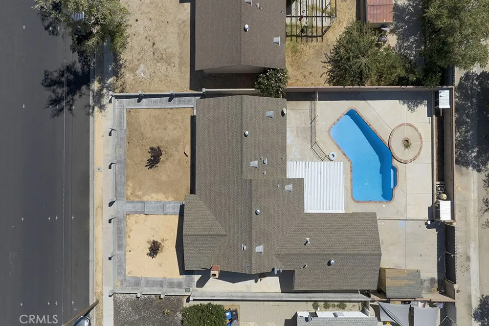 1108 E Lancaster Lancaster, CA 93535