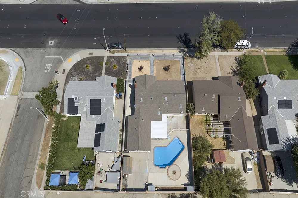 1108 E Lancaster Lancaster, CA 93535