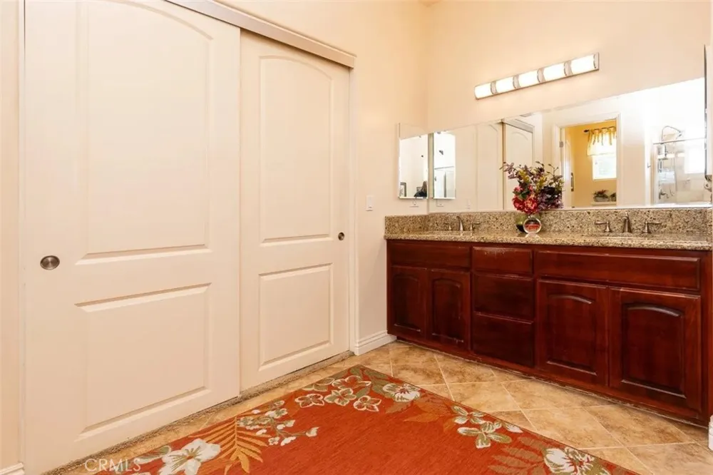 9430 W Lilac Escondido, CA 92026