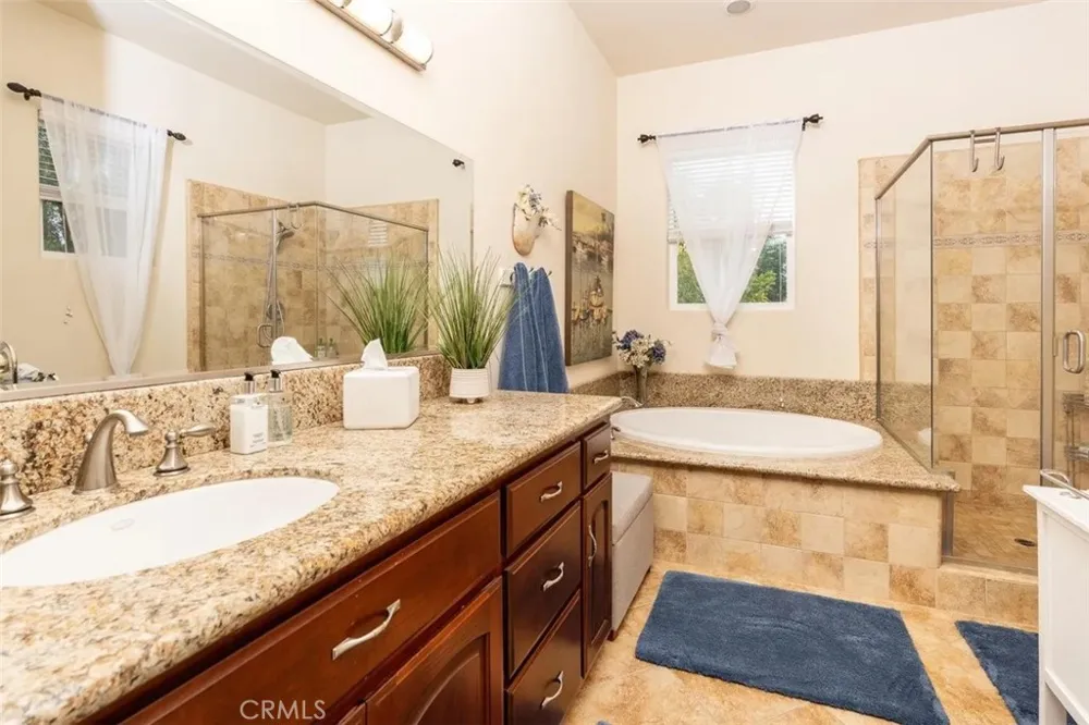 9430 W Lilac Escondido, CA 92026