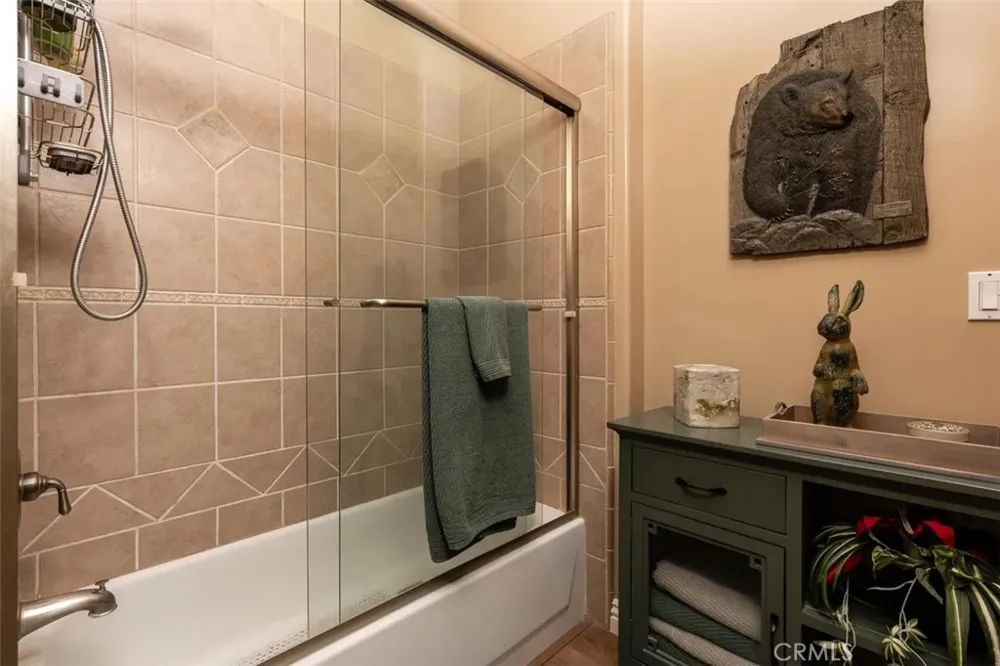 9430 W Lilac Escondido, CA 92026