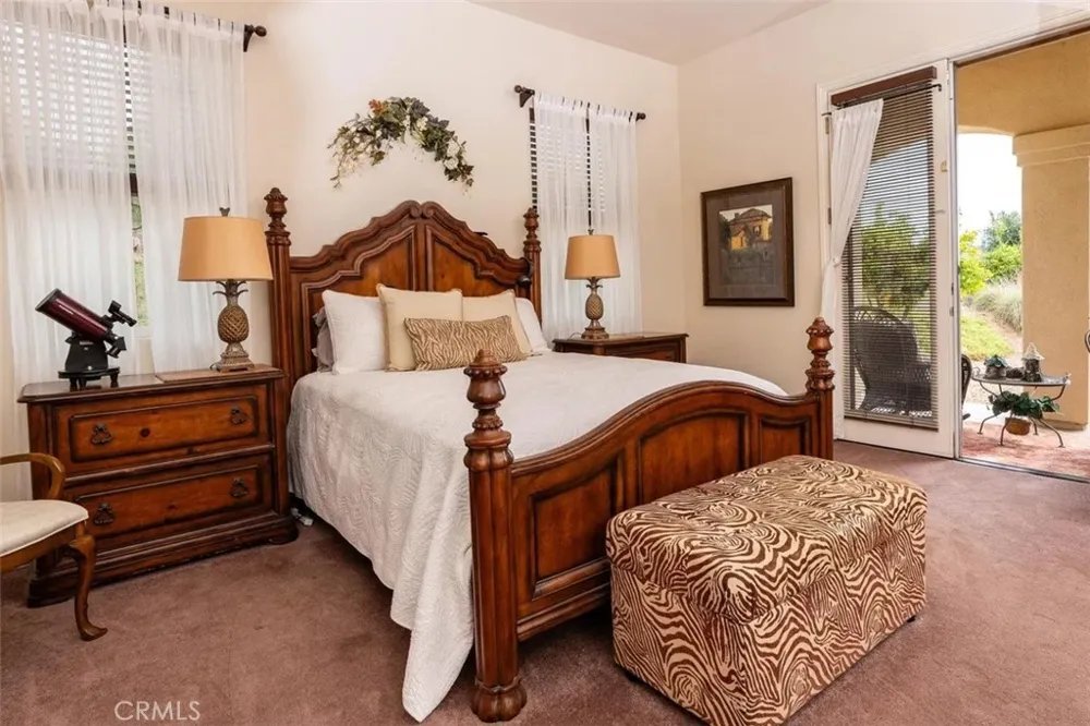 9430 W Lilac Escondido, CA 92026