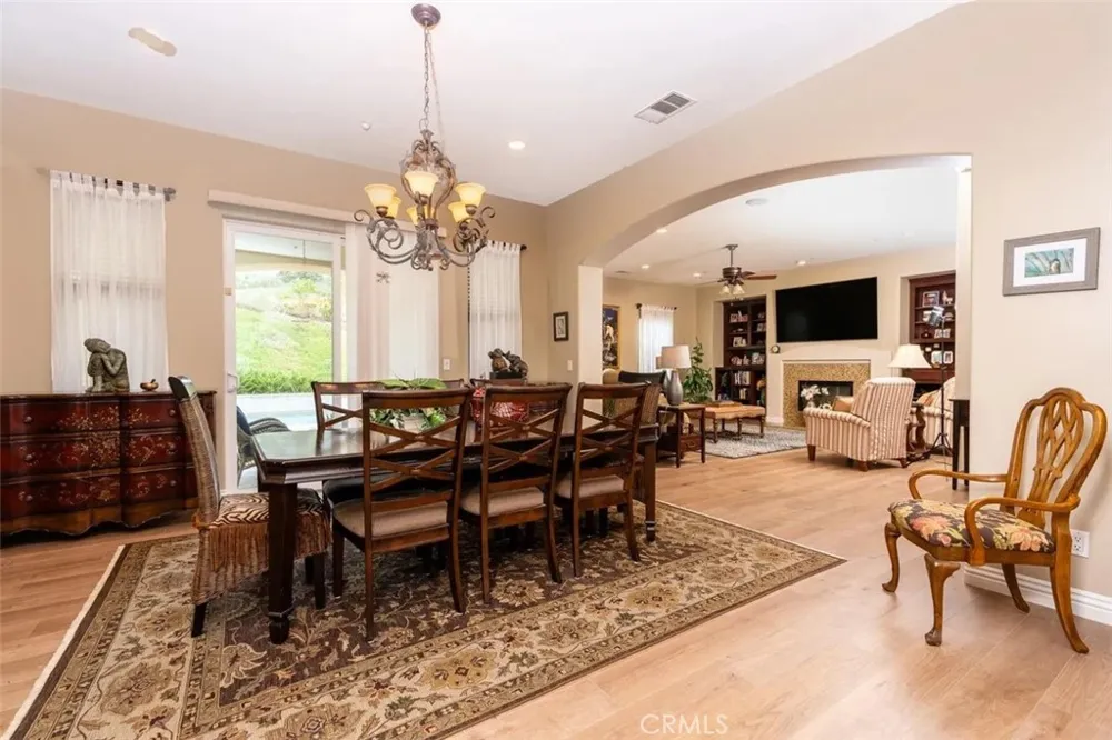 9430 W Lilac Escondido, CA 92026