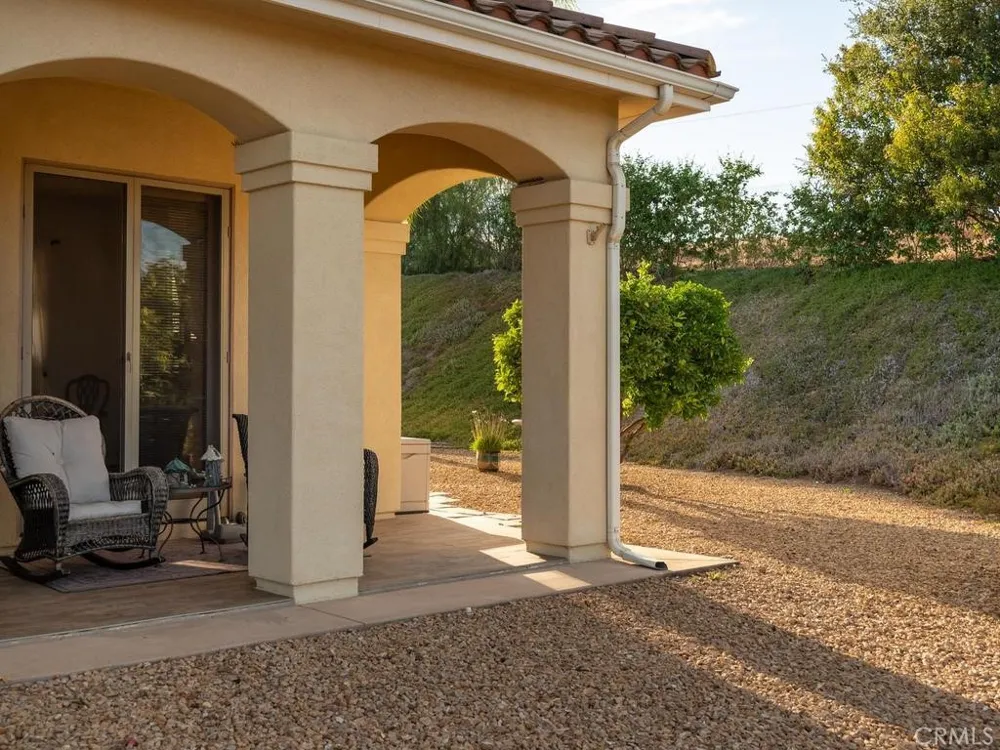 9430 W Lilac Escondido, CA 92026